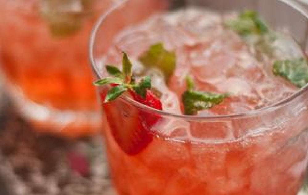 5 Skinny Cocktails That'll Put You in The Mood For Spring